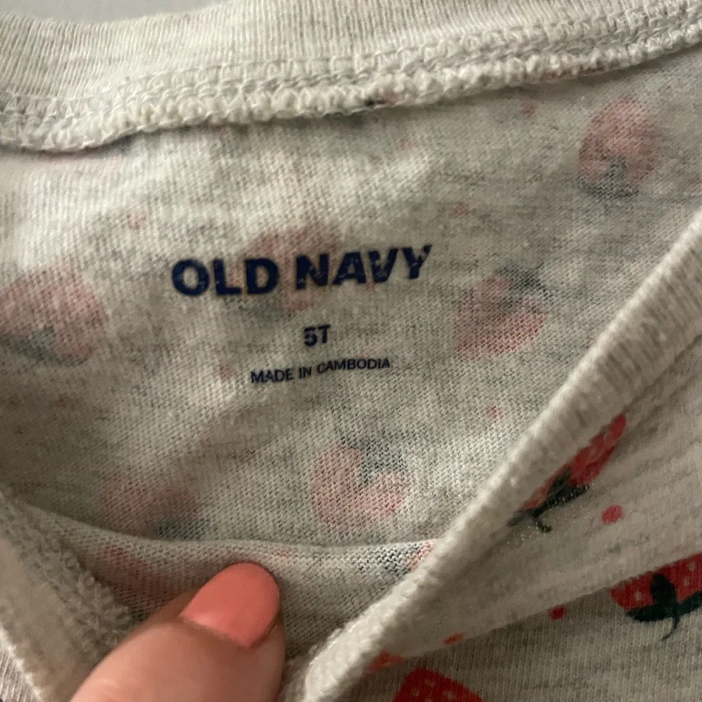 Old Navy kids cotton size 5T dress with Red Strawberry Print